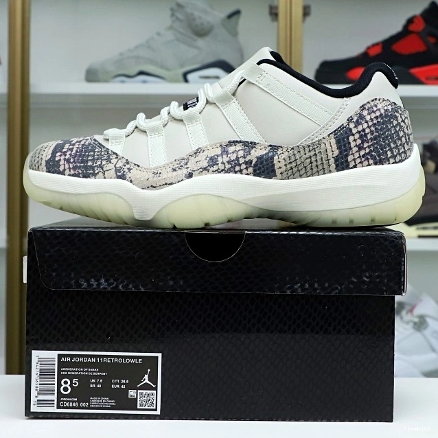 BONE SNAKESKIN LIGHT JORDAN AIR LOW 11 0122